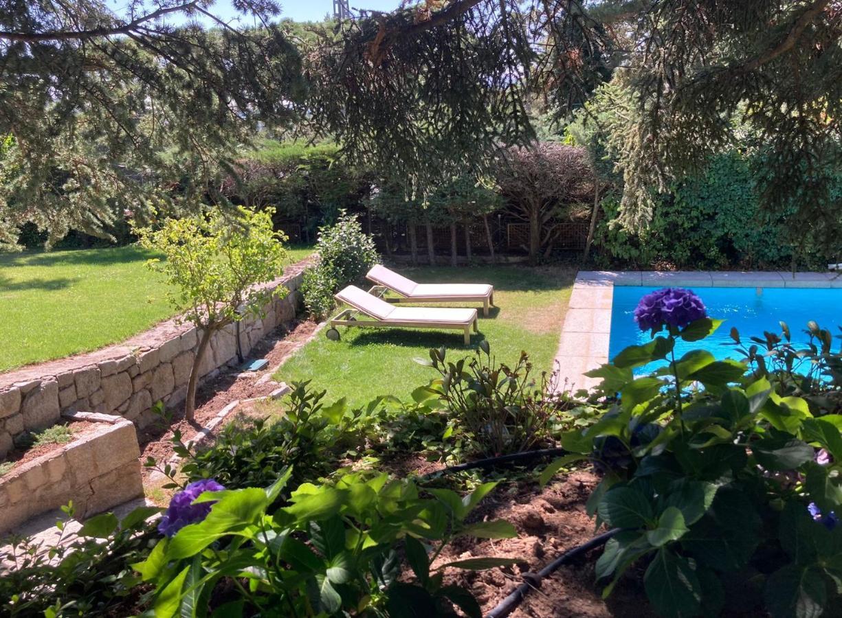 Los Cedros, Gran Chalet Con Piscina Y Apartamento En נאבאסראדה מראה חיצוני תמונה