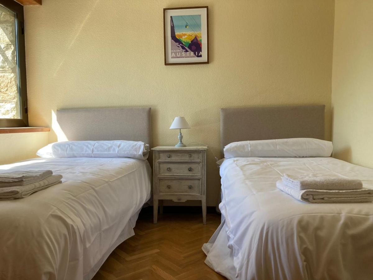 Los Cedros, Gran Chalet Con Piscina Y Apartamento En נאבאסראדה מראה חיצוני תמונה